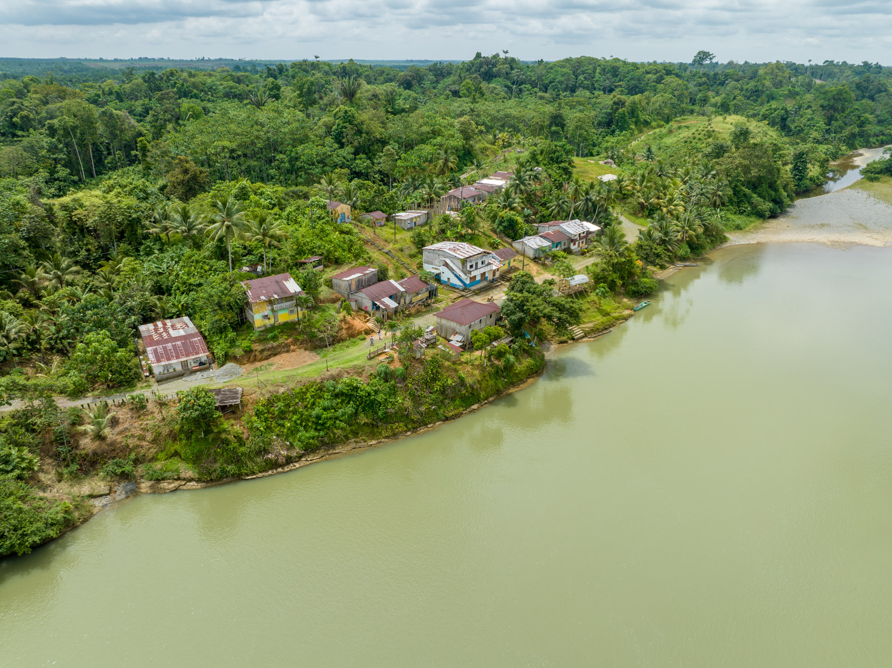 Our interviews with Elucid team members around the world have taken us from Ghana, to Cote d'Ivoire, and now, across the Atlantic over to Latin America in Venezuela and Ecuador. In this latest interview, Lukas Beigel, our LATAM Region Operations Manager, dives into the region's specific supply-chain challenges, healthcare access and the banana-trade.