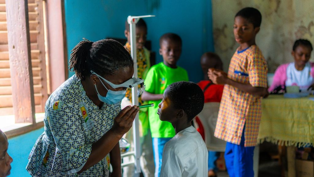 Tony's Chocolonely was shortlisted among the Top 5 out of 2,000 submissions at the UNIDO One World Sustainability Awards. Their application highlighted our work together in Ghana and Côte d’Ivoire. It is a clear signal that this approach - putting health at the heart of the supply chain - is delivering results!